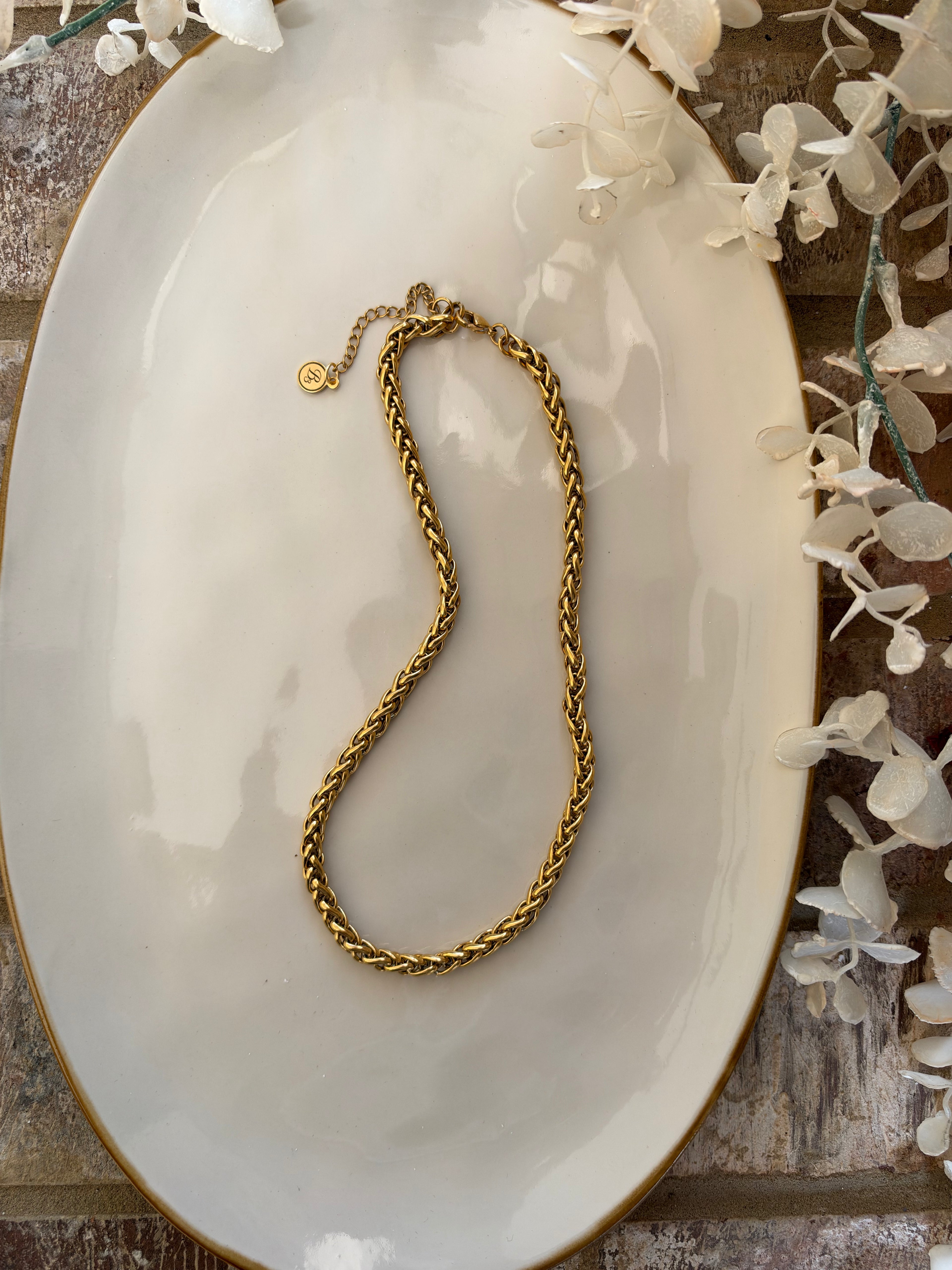 The Textured Chain